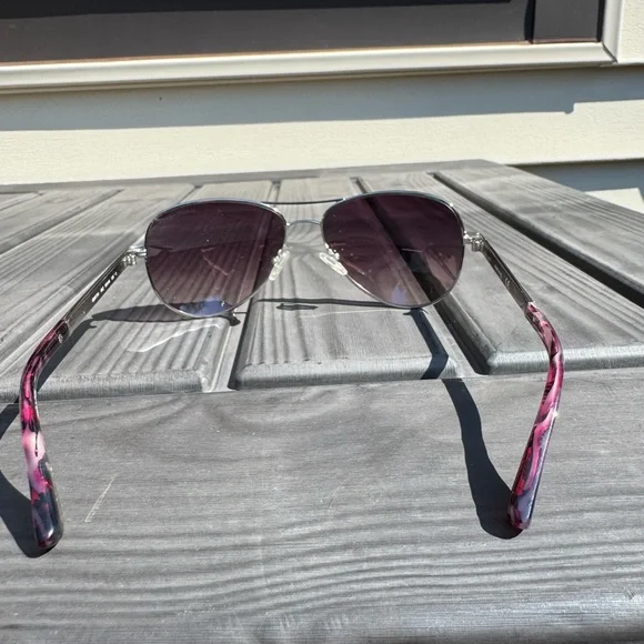 Guess by Merciano Crystal Accent Aviator Sunglasses - Picture 2 of 9